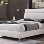 Windsor Bed --D ,Q